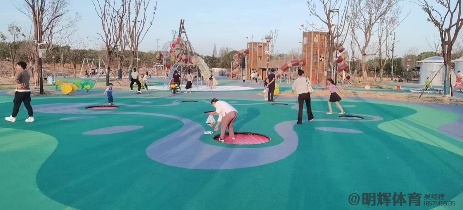 南充公园跑道是用什么材料做成的